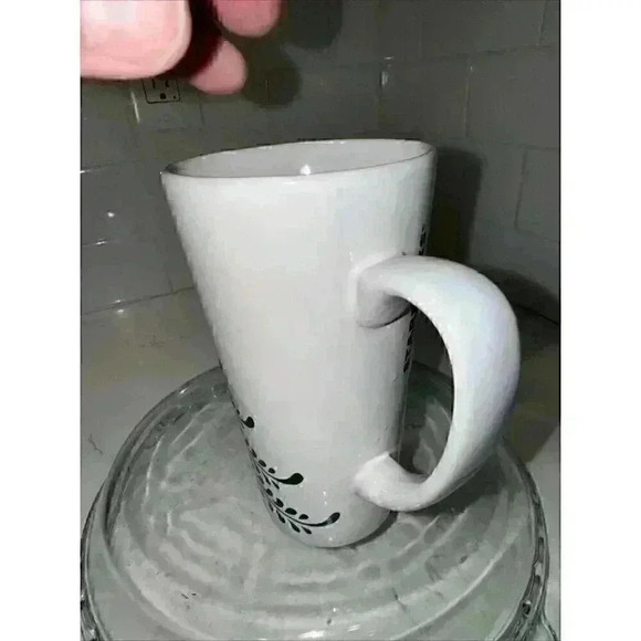 starbucks 2011 tall christmas tree mug. euc - Picture 5 of 12